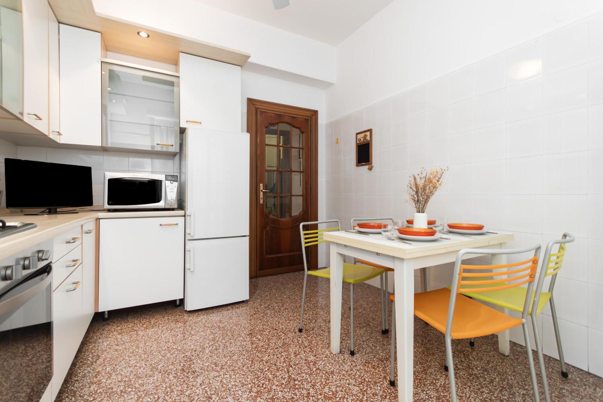 9Min Centro E Stazione Ferroviaria Apartment Генуа Екстериор снимка